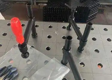 Cast steel iron welding table 3D top quality reusable fixture rotating welding table