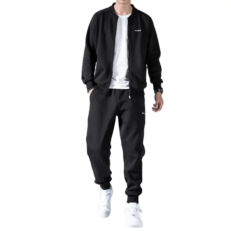 
New Design Polyester and Cotton Tracksuit For Men Fashion Custom Men Tracksuit Set 
