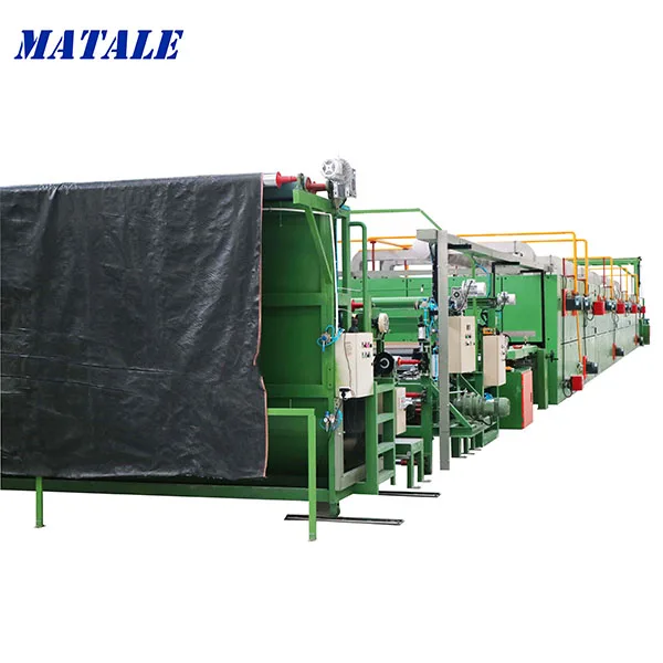 Машина для нанесения покрытия искусственной травы