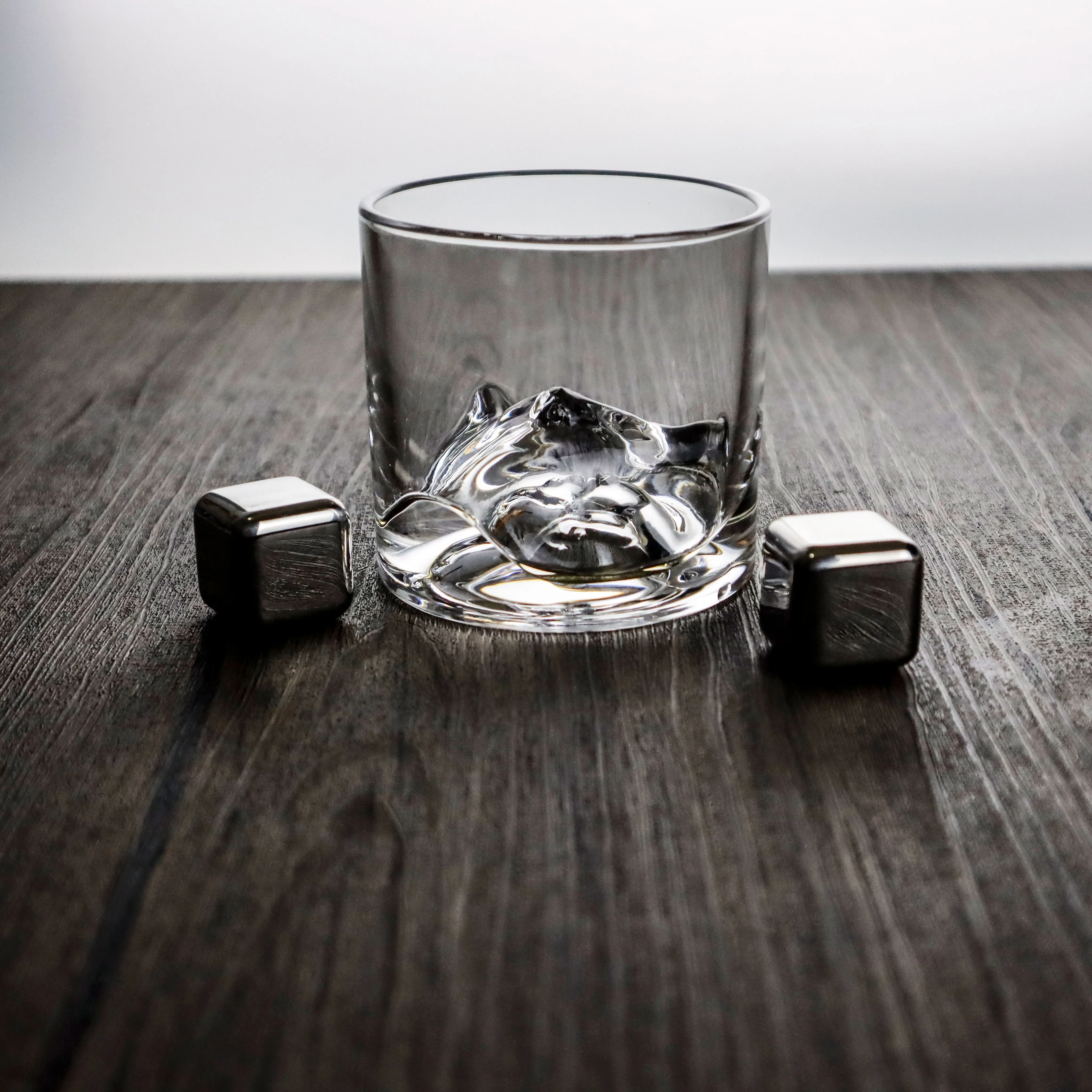 Creative Whisky Cup Crystal Whiskey Glasses Heavy Custom Mountain Base Whiskey Glass