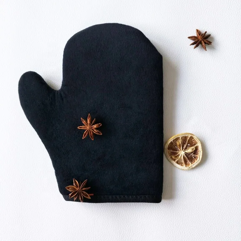 The ultimitt self tanning mitts for a smooth sunless tan by the tanner lotion applicator