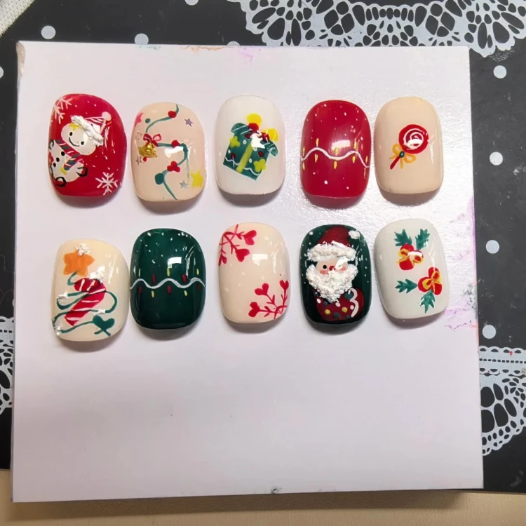 French Almond Coffin Design Short Artificial Fingernails High Quality Red ABS Press-On Nail Art Gold Glitter Star Pattern