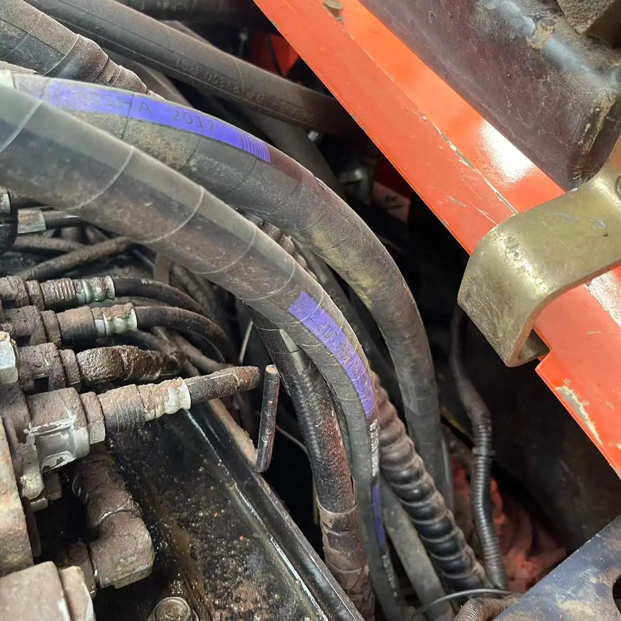 used digger second-hand KUBOTA KX183 KX185 Kubota 8 TON Excavator mini size excavator in good condition