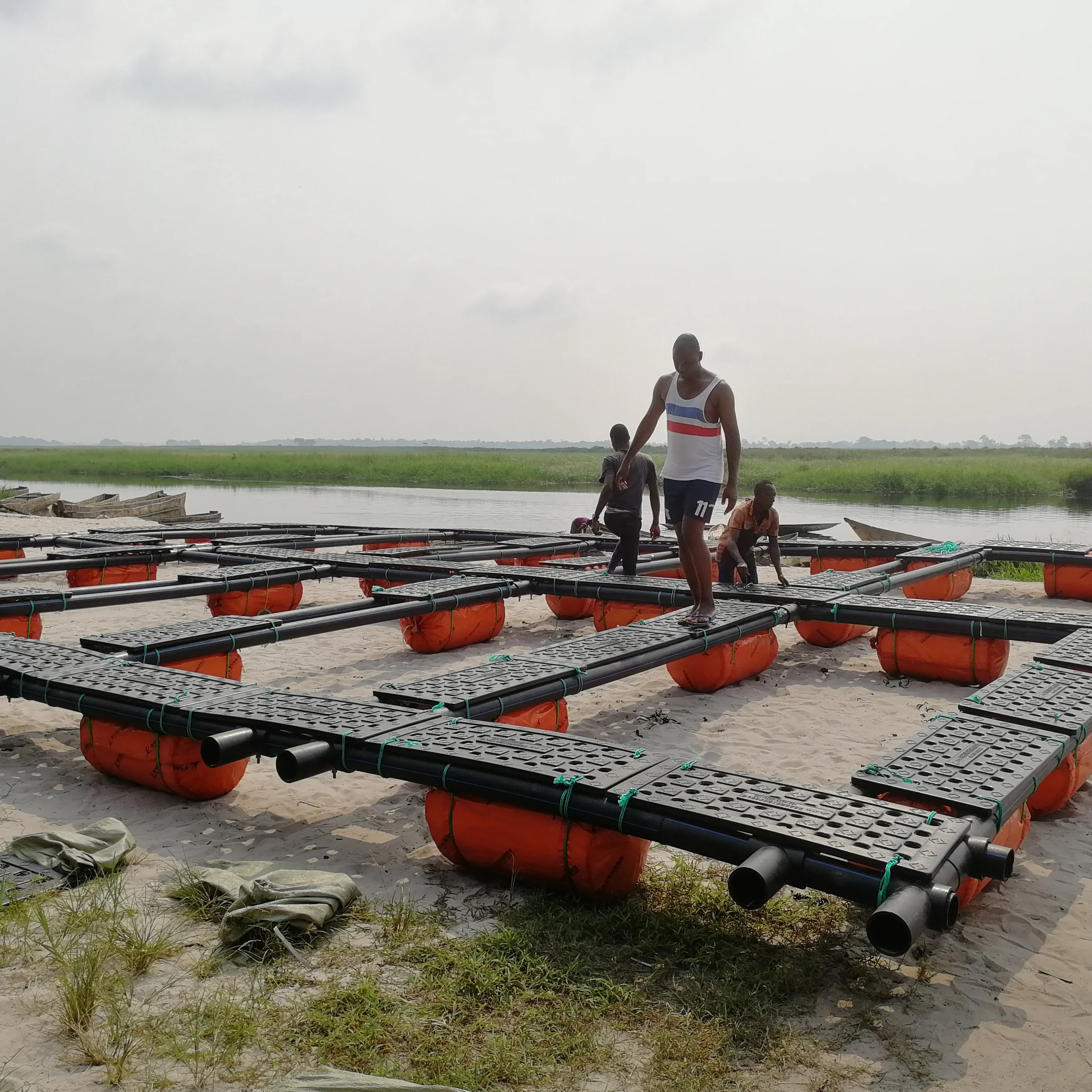 HDPE Floating Pontoon Fish Farming Cages for Deep Sea Fish Farming