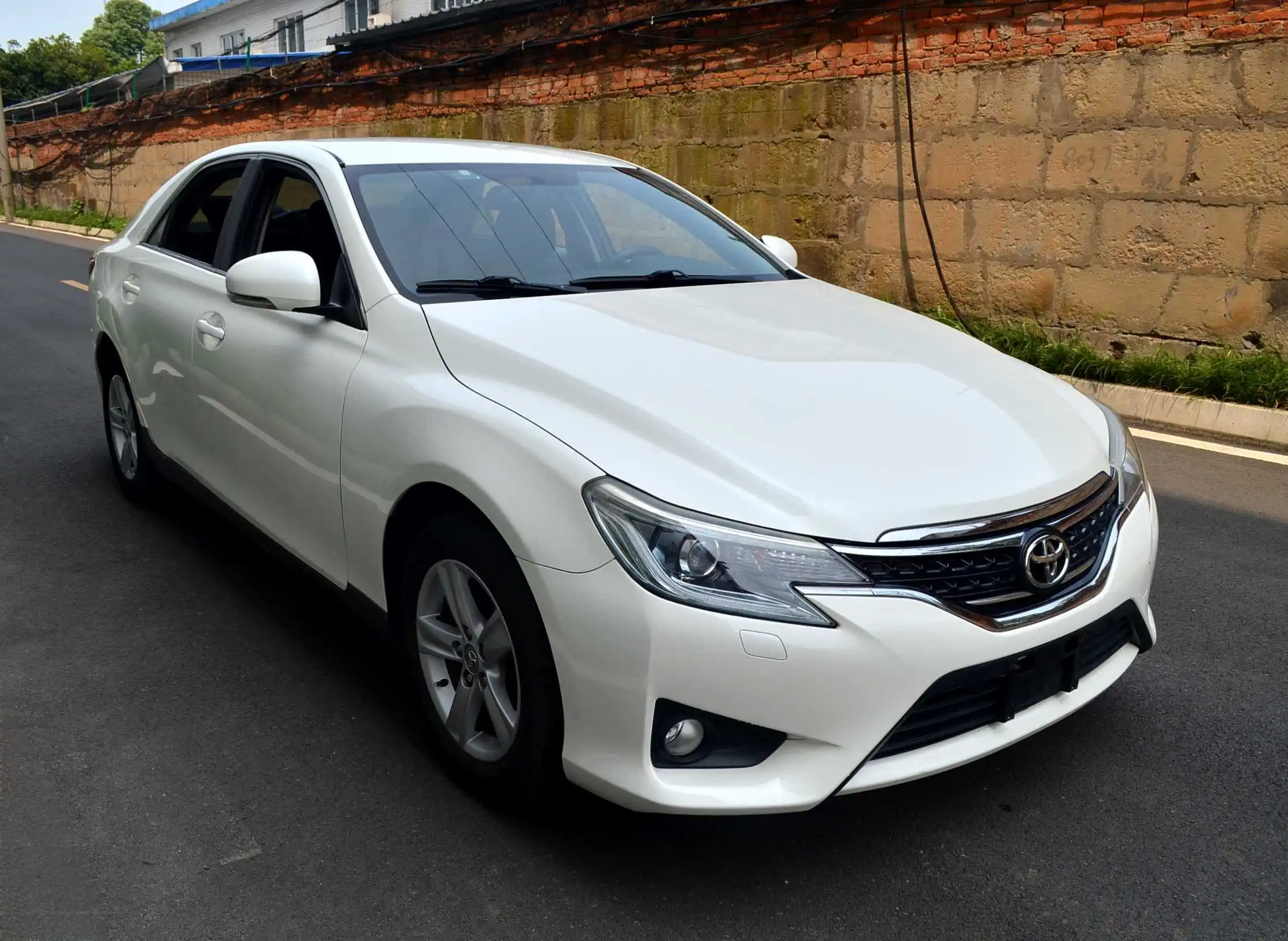 Used Toyota Reiz sedan, Sep-2015, 47845.49miles,petrol 2.5V6 193 Hp 236 Nm 6-speed AMT RWD 215/60 R16 2013 2.5S Jingrui Edition