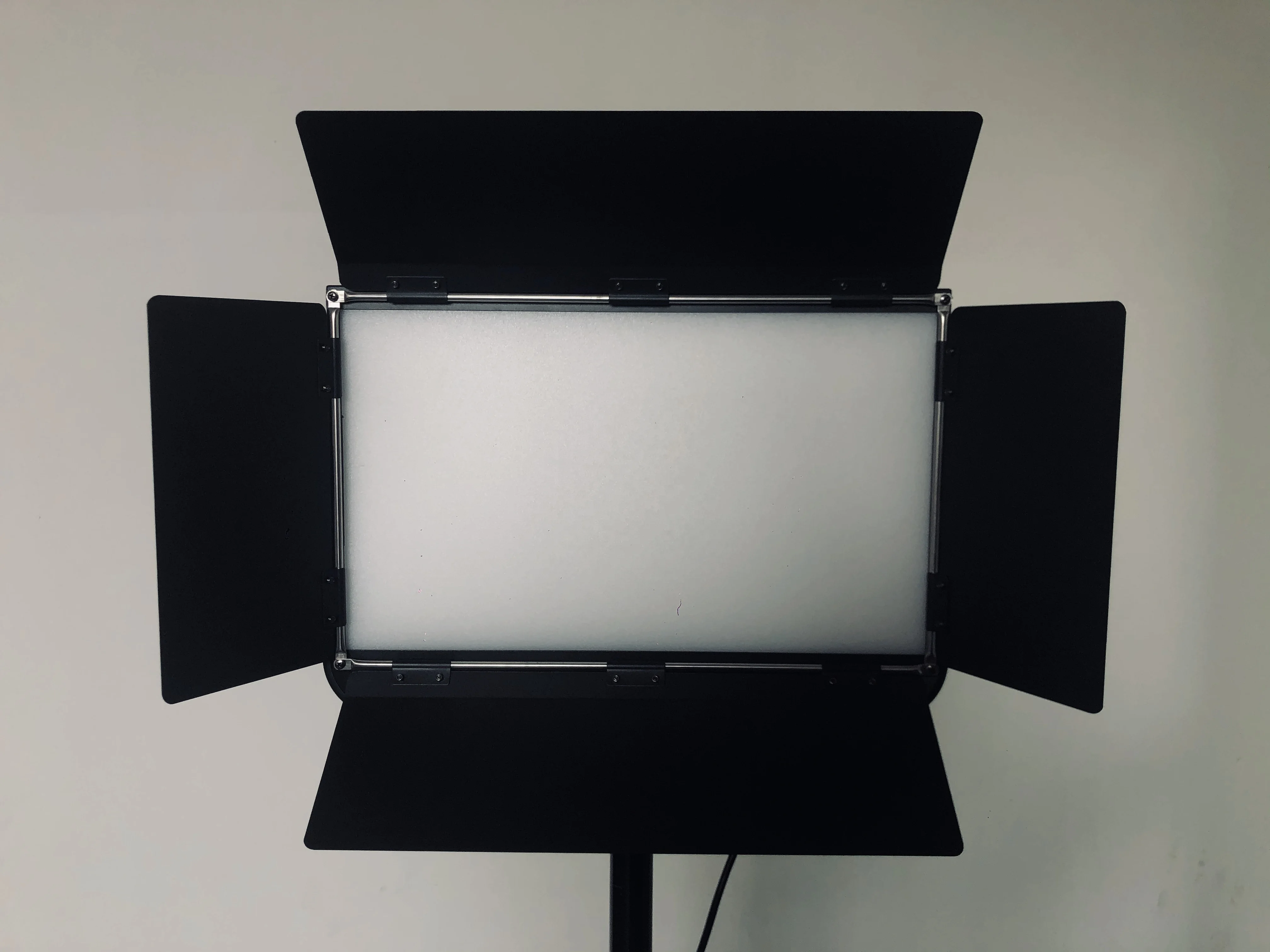 
120W professional high CRI bi-color dimmer DMX512 import LED studio light for TV 