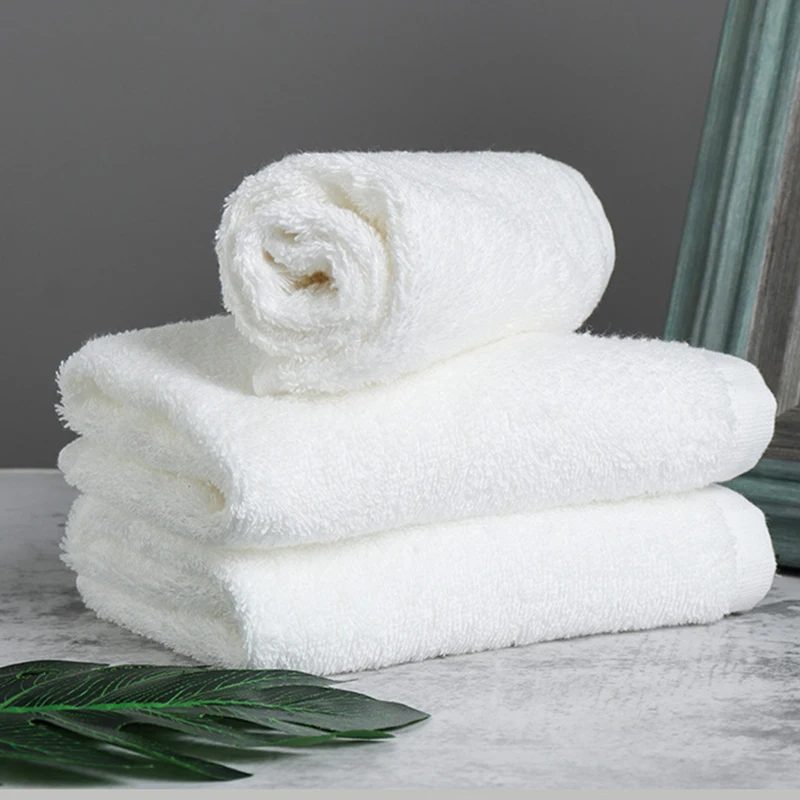Customized logo 70g cotton hotel hotel bath sauna pedicure bath one-time cotton white towel