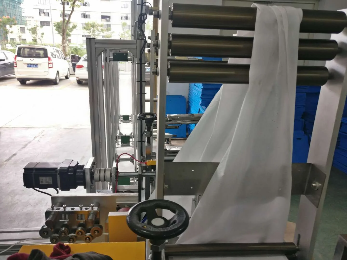 Wholesale Low Moq Automatic Disposable Kn95 Mask Machine N95mask Machine N95mask