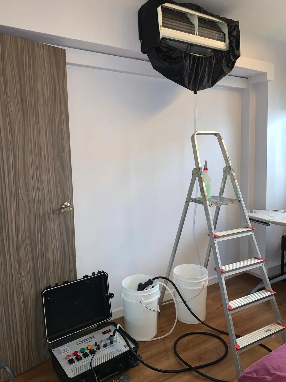 Multifunctional air conditioner cleaning machine high pressure cleaner with high temperature steam