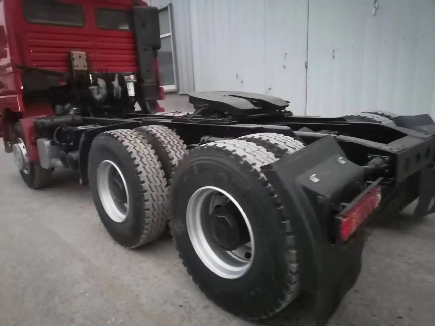 Shacman Tractor Truck Transport Construction F3000 6X4