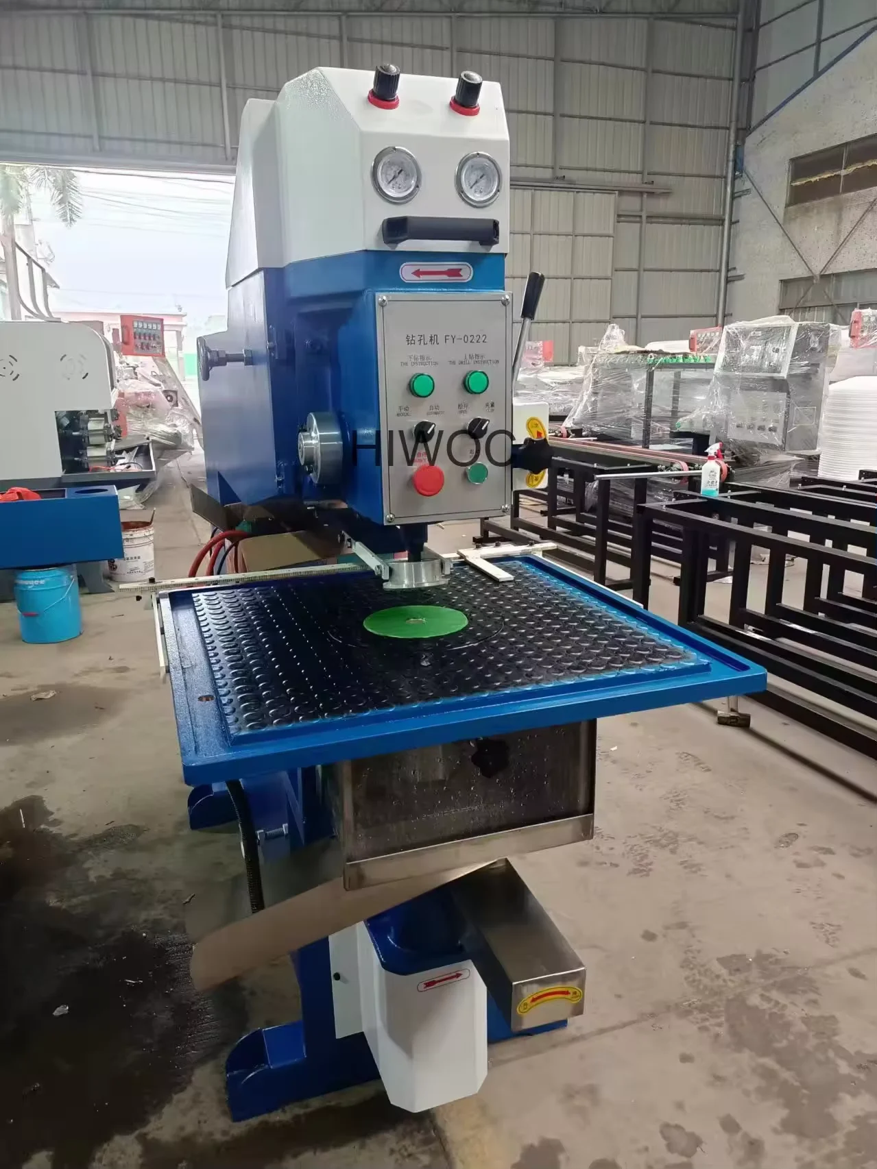 2024 China factory glass processing machinery portable small glass hole drilling machine to make hole for hinges glass