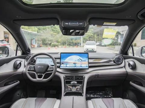 Frigate 07 New Energy Hybrid Electric Car 5 Doors 5seats Suv Luxury China Car Byd