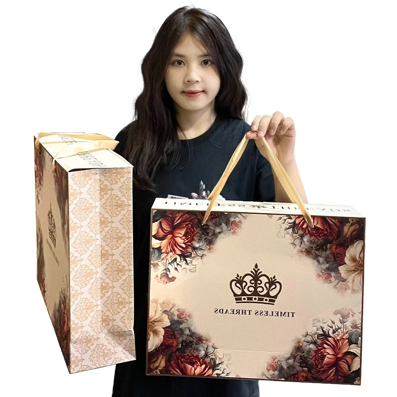 Wedding Towel Candy Box Packaging Bridesmaid Gift Paper Bags With Handles luxury packaging wedding candy box