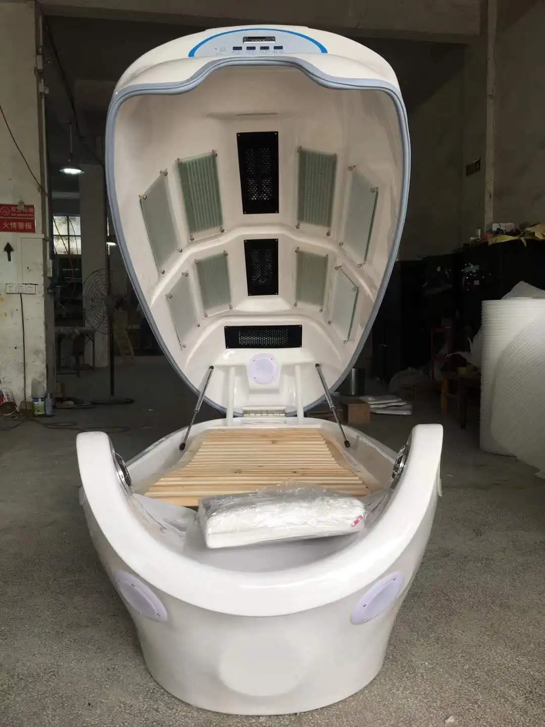 Far infrared therapy machine with ozone sauna spa capsule LK-216A