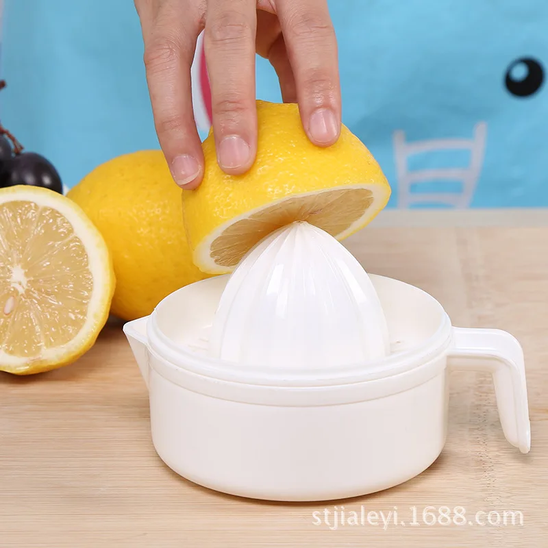 Multifunction Mini Portable Fruit Tool Plastic Hand Press Juicer Lemon Orange Manual Squeezer