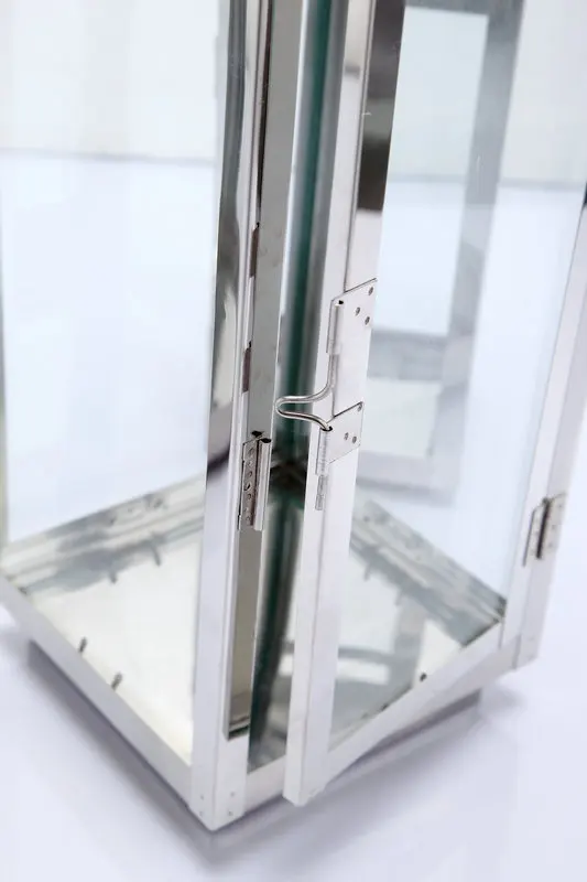 
Home Decoration Outdoor and Indoor Geometric Romantic Vintage Metal Glass Candle Lantern 