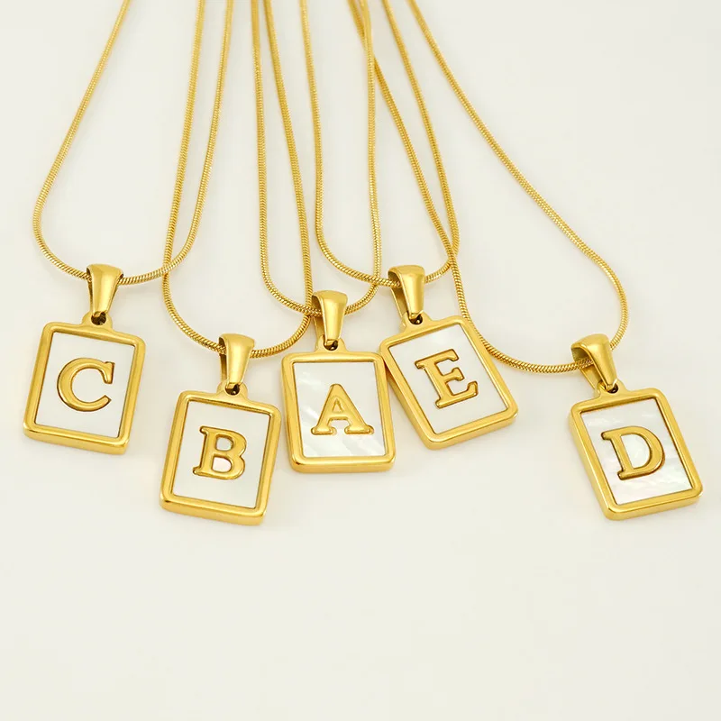 Hotsale Shell Stainless Steel 18K Gold Color Plated Snake Chain A to Z 26 Capital Letter necklace