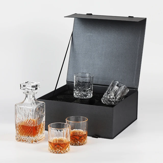 
Amazon hot sale 750ml/26oz Whiskey Glasses & whiskey decanter set with gift box whiskey set 
