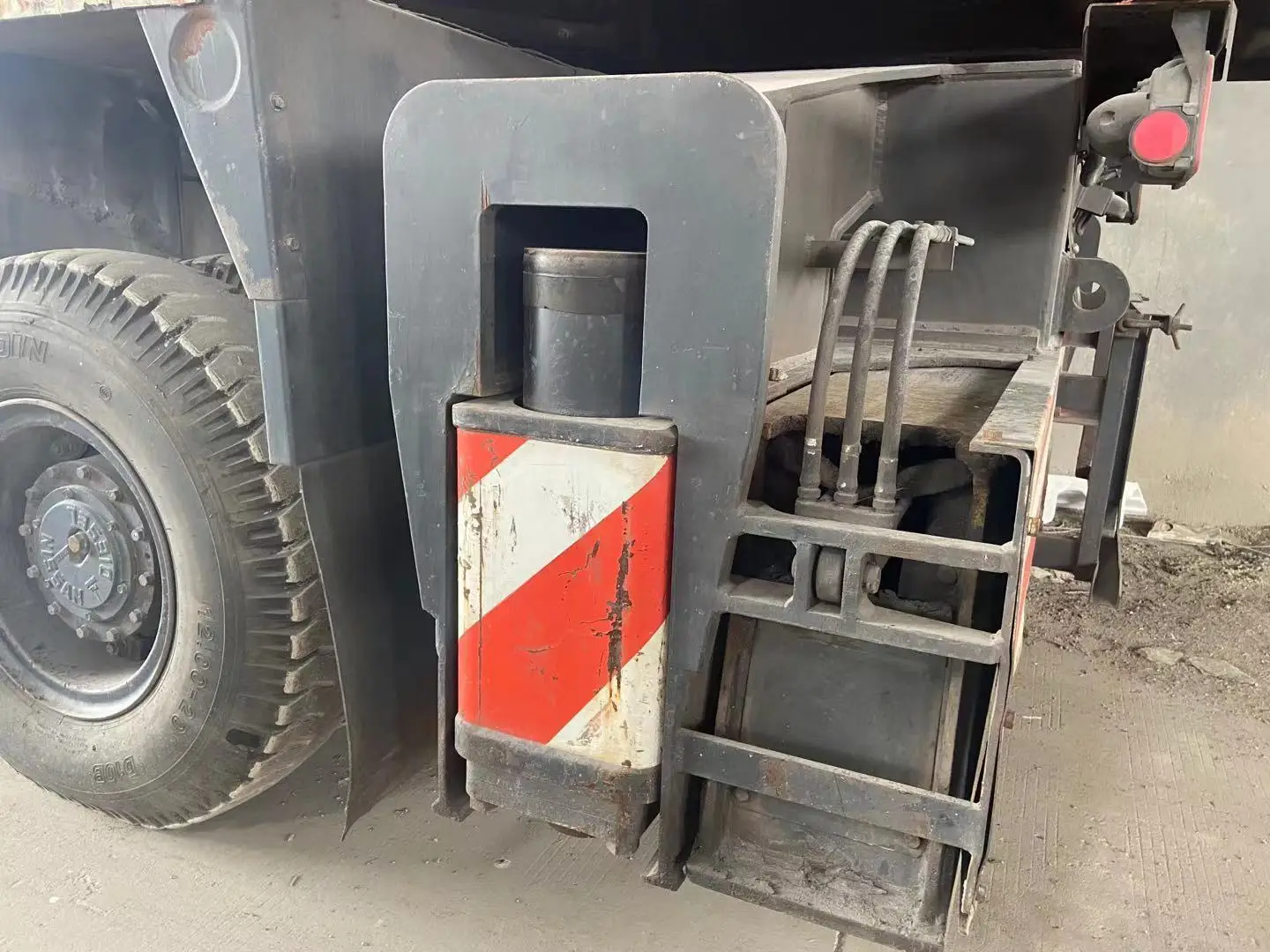 2012 model original used 100 ton tadano crane/ 100ton tadano tg1000e mobile crane at low price