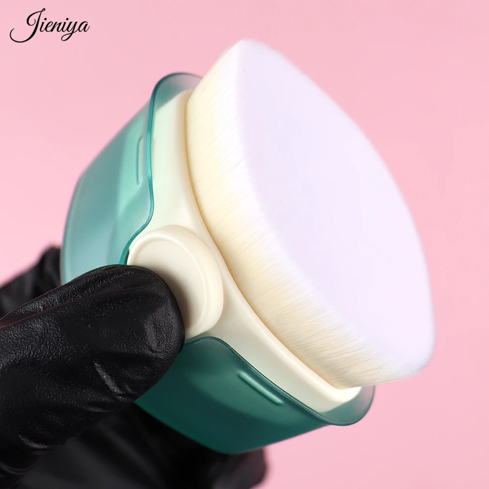 Нейлоновая щетка для чистки ногтей