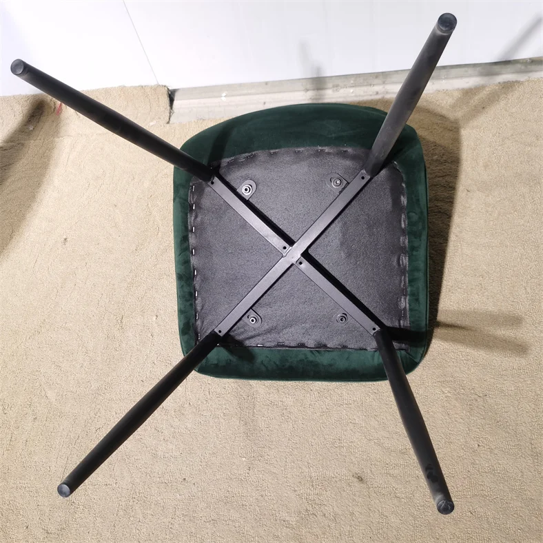 Made in China Cheap Free Sample Kitchen Furniture Chair Modern Fabric Velvet Chairs for Dining Room