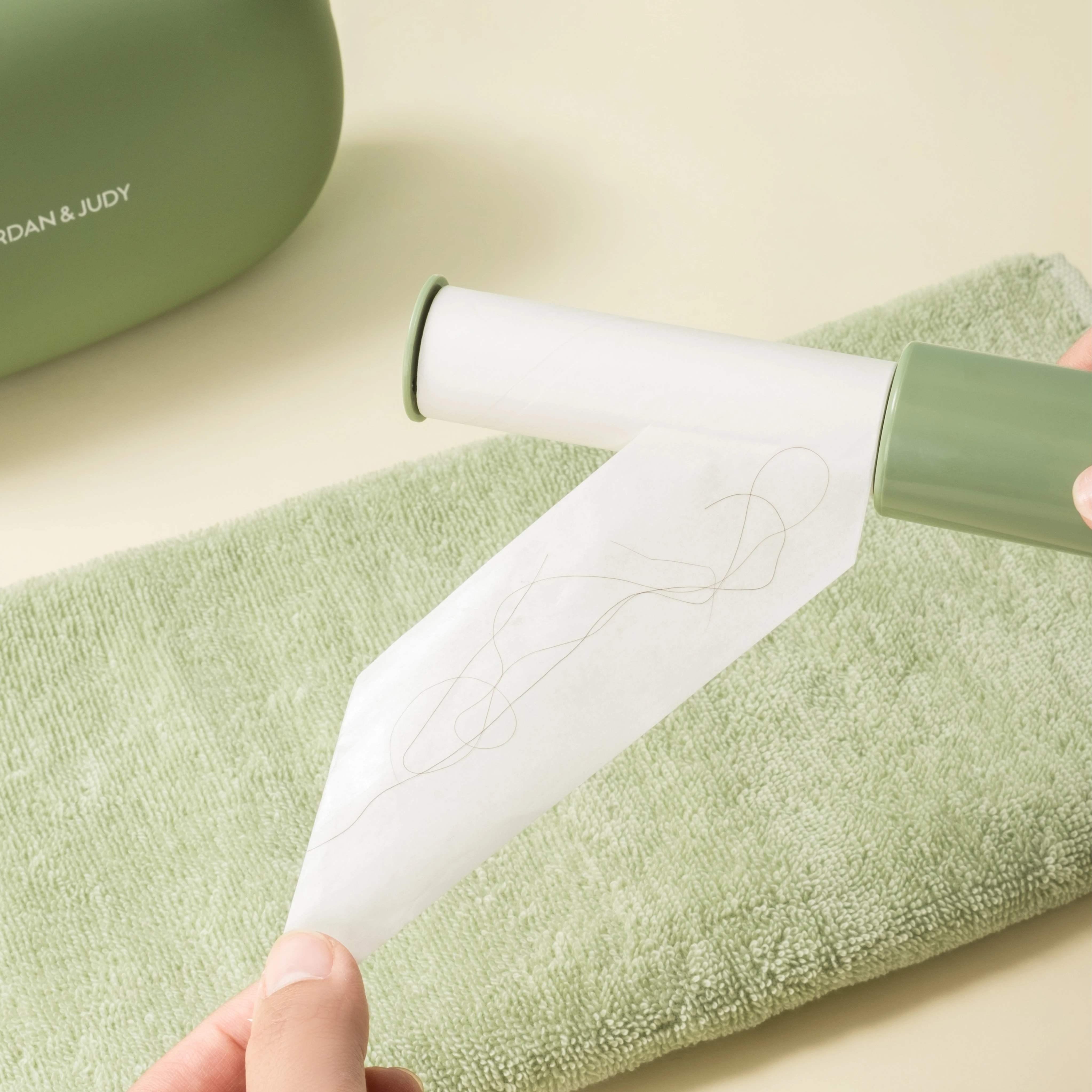 Extra Sticky Lint Tape Roller Tearing Pet Hair Remover for Cleaning Clothes Dog Cat Fur Made ABS Material Dust Wiping Function