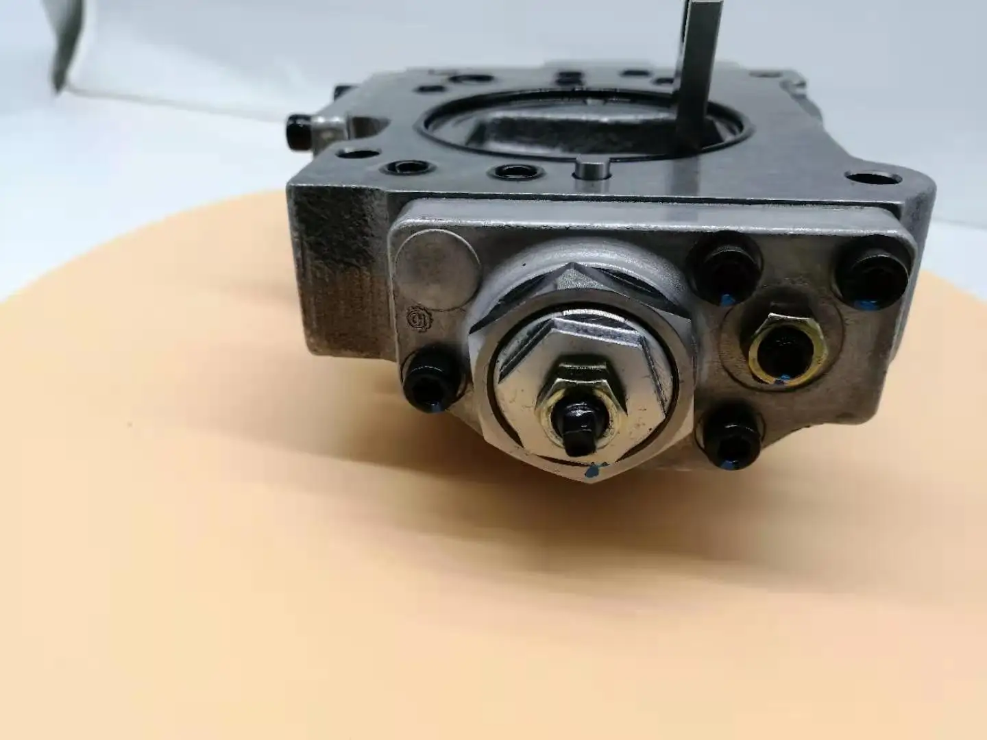 OEM Новый K3V63 K3V112 Насос подъемник для SK200-6 SK210-6 экскаватора регулятор главного насоса YN10V01004F1