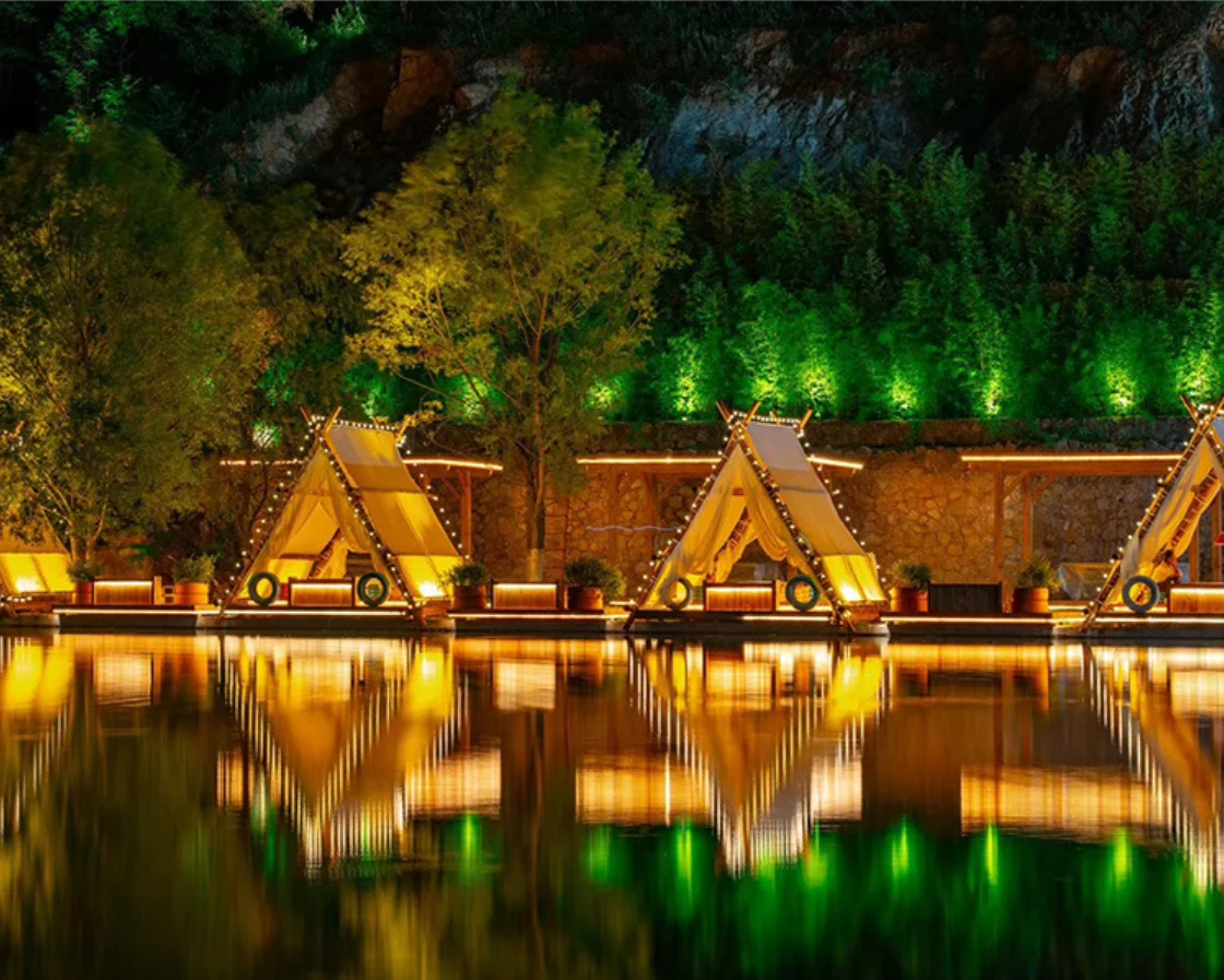 Canvas Luxury Glamping Tents for Resorts 1 Piece Customized Cotton Canvas Customization Outdoor Equipment 540 Gsm Rip -stop PVC