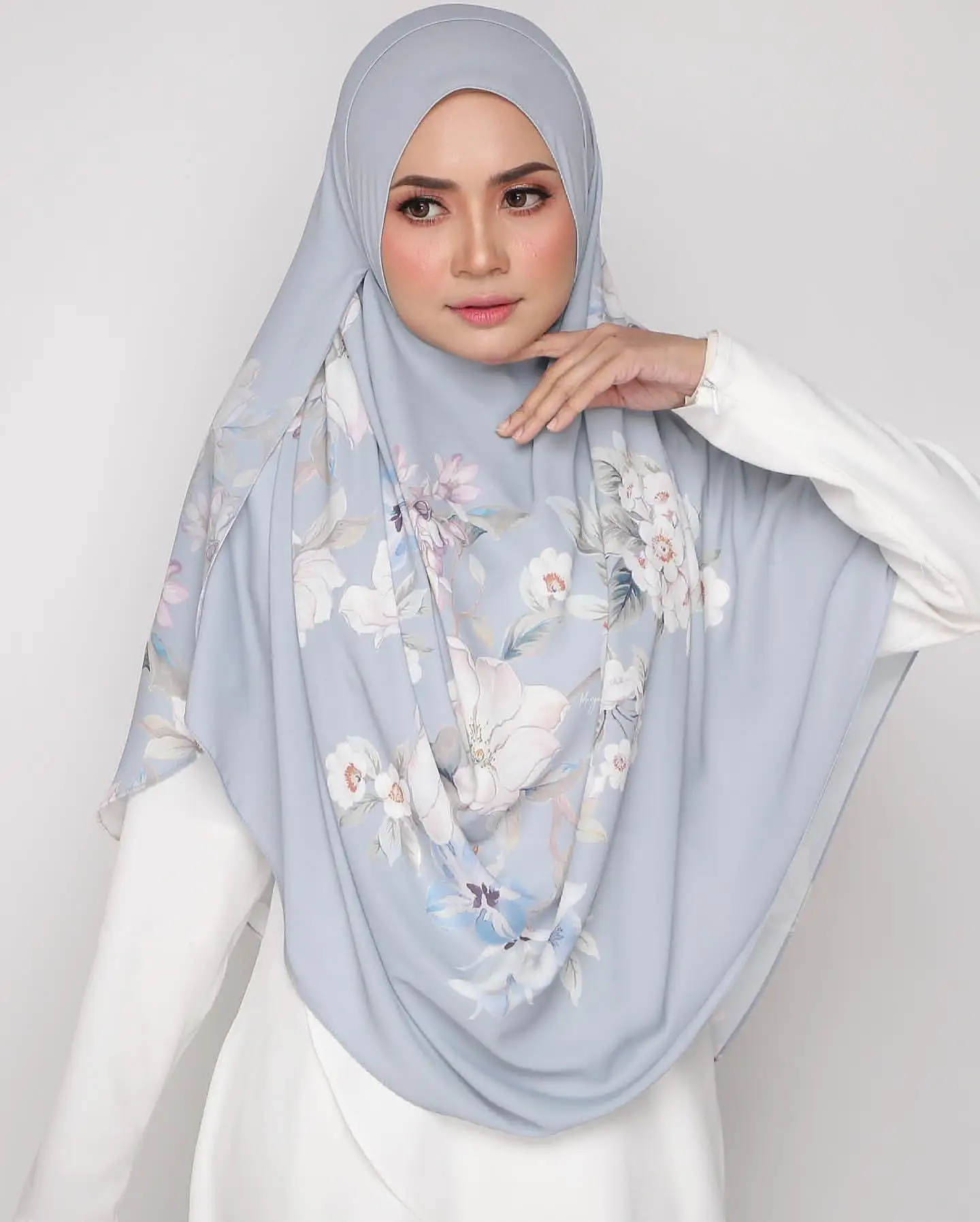 Индивидуальная печать мгновенная Корейская шифоновая шаль Хиджаб шарф Печатный креп шифон Малайзия головной платок шаль.