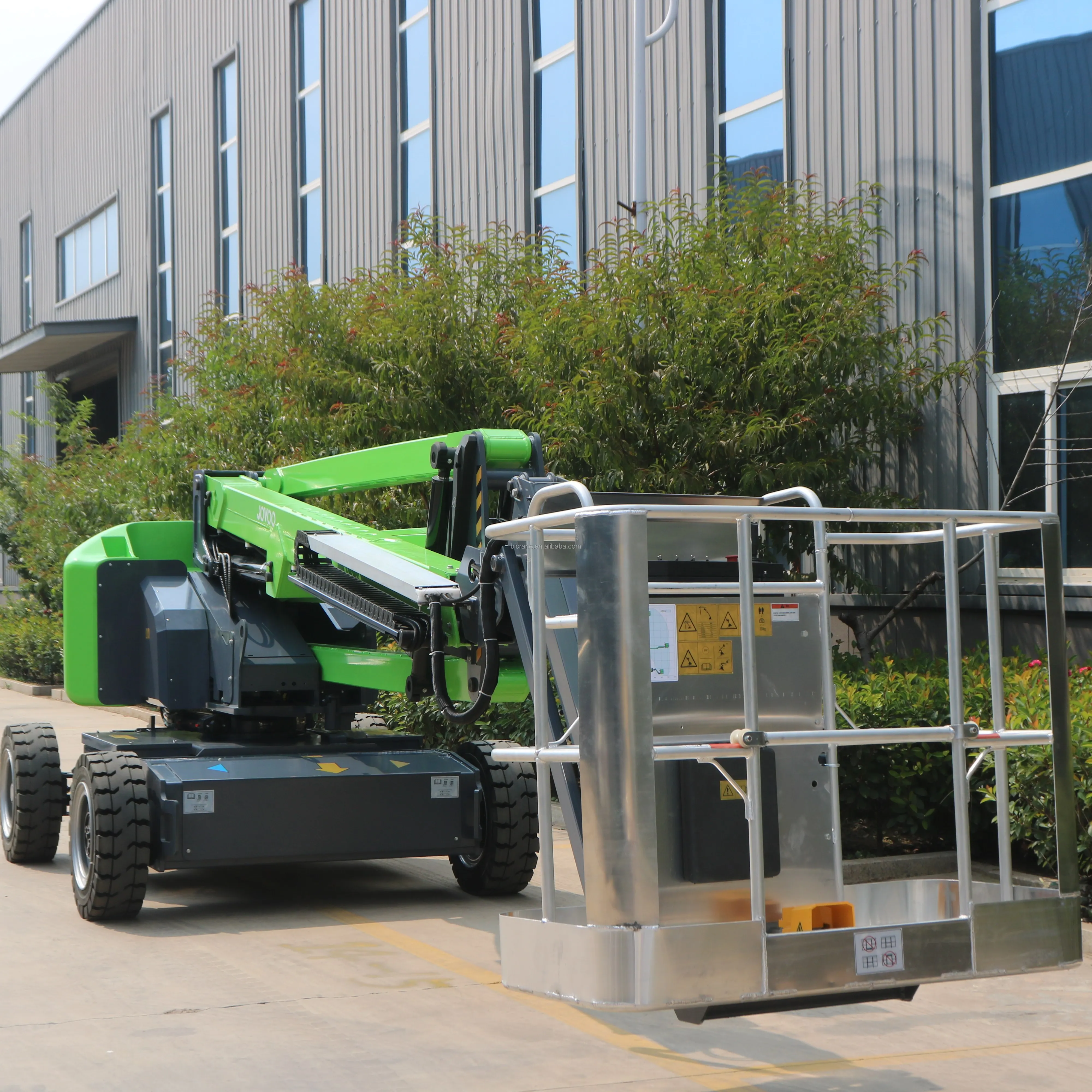 Supply Brand Cargo Manlift Lift Platform 10m 12m 16m Hydraulic Telescopic Arm Lift Drive Work Platform