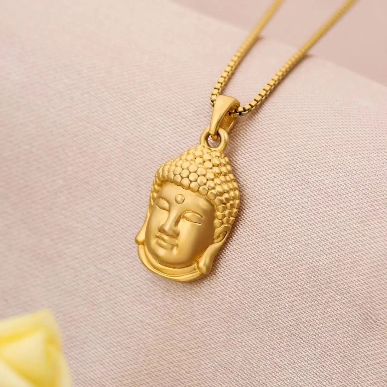 2023 Titanium steel chain gold Buddha head pendant necklace to protect peace lucky necklace