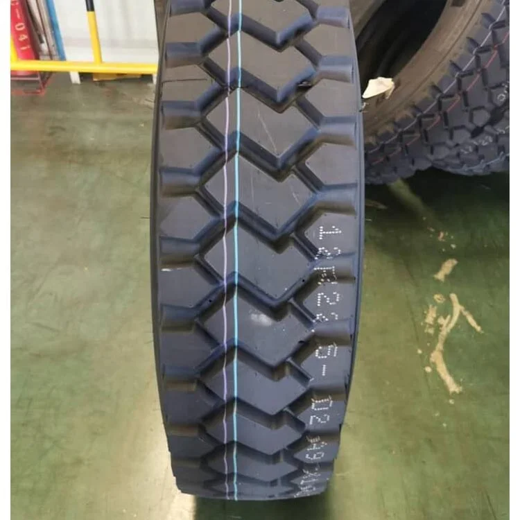 HS17 Pattern TBR tires China factory 295/80R22.5 11R22.5 11R24.5 pneu per camion truck and bus tire