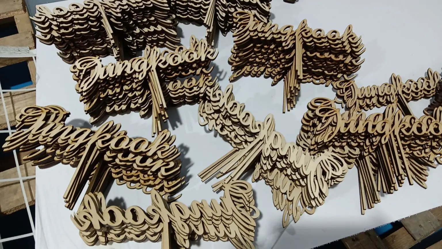 Personalized Custom laser Engraved Idols Teams K-pop wood name tag holder KPOP Idol Artist B TS