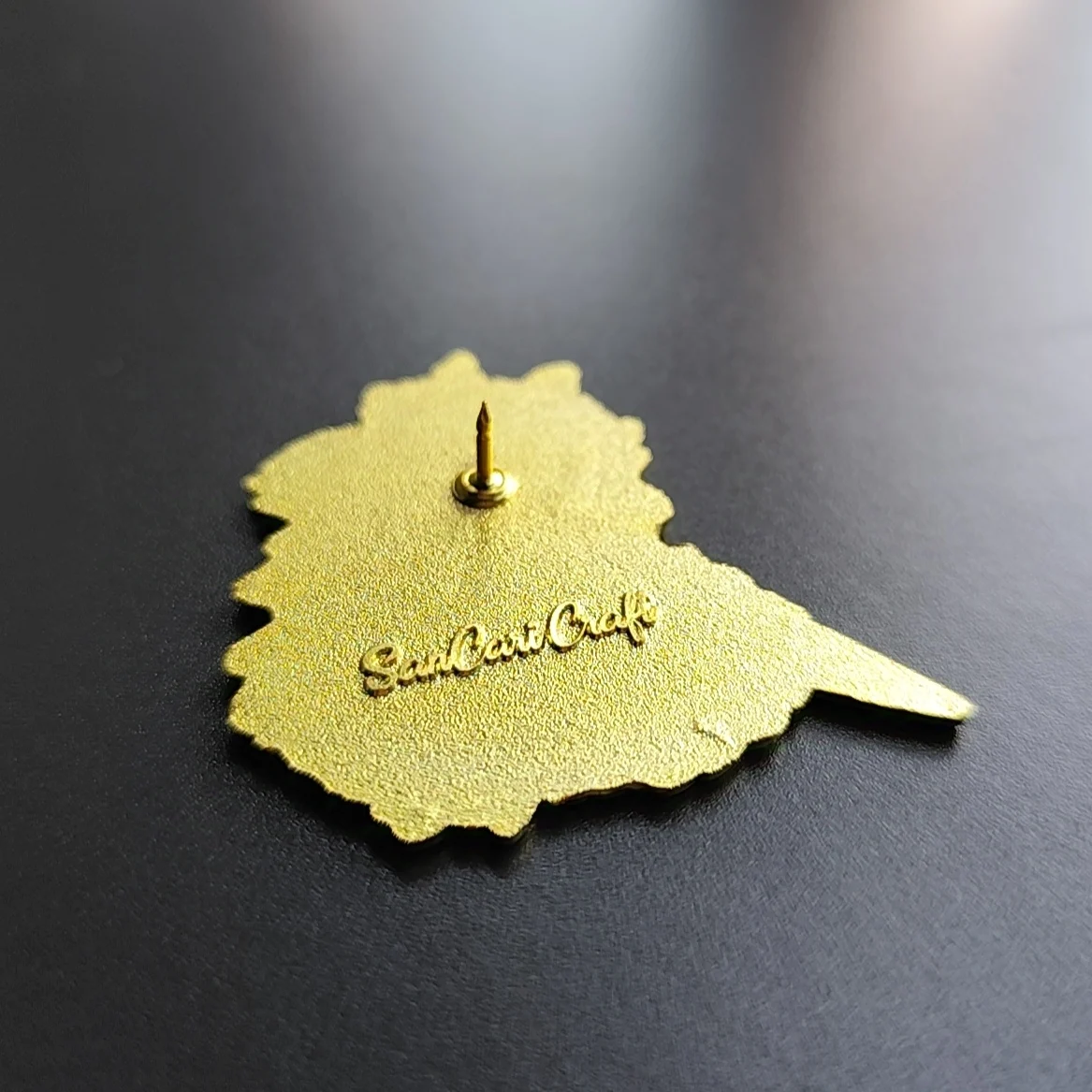 Ready To Ship Stock Red Ribbon Enamel Pin Silver Gold Plating Color Soft Or Hard Enamel Lapel Pin Badge for Disease Awareness