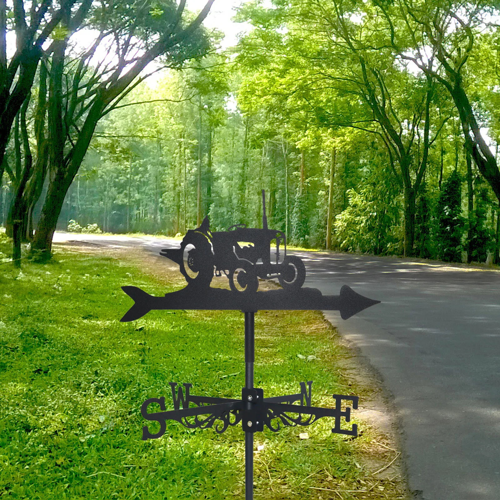 Factory direct supply metal crafts outdoor yard decoration indicator creative tractor weather vane wholesale