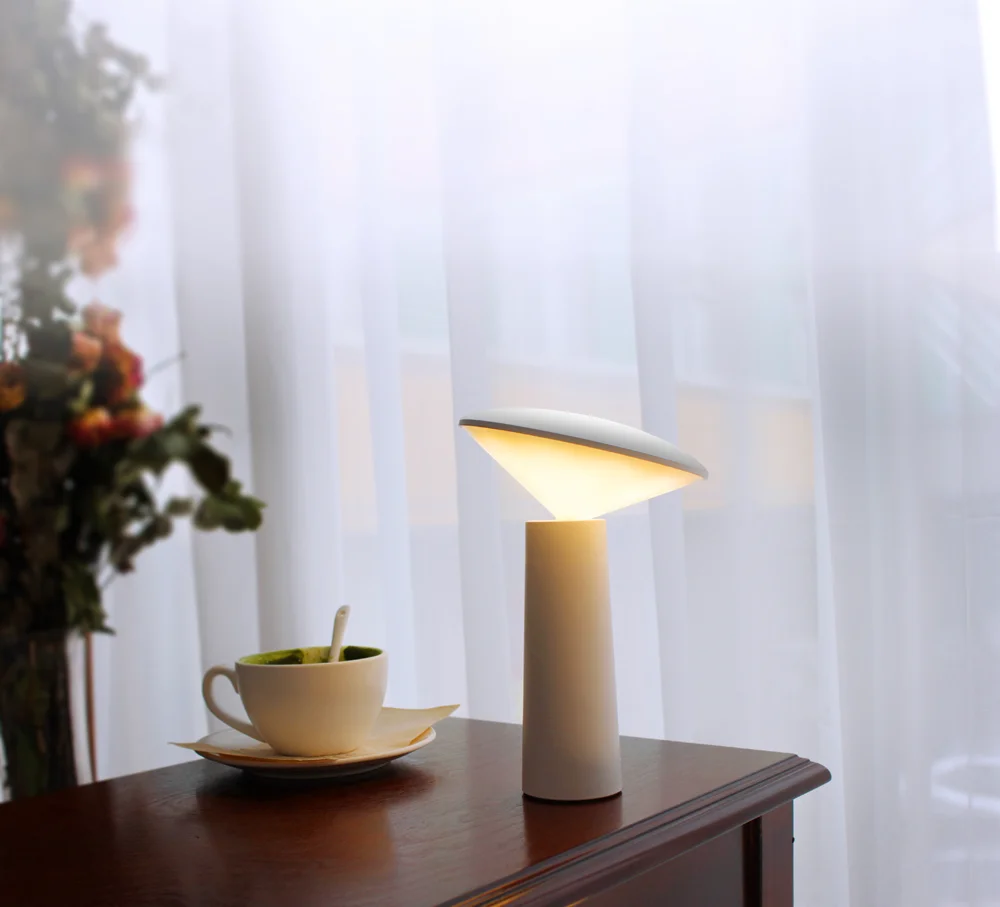 Портативная настольная лампа, миниатюрный светодиодный светильник для чтения с зарядкой от USB, с ночником для детей