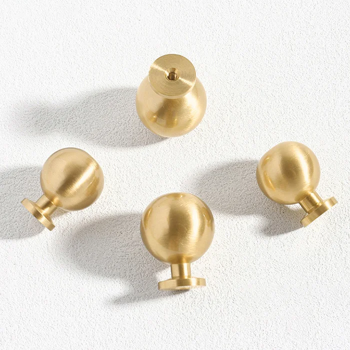 Однотонные латунные круглые кухонные ручки, простая ручка для шкафа, ящика, Мебельная ручка, латунные ручки в форме шара