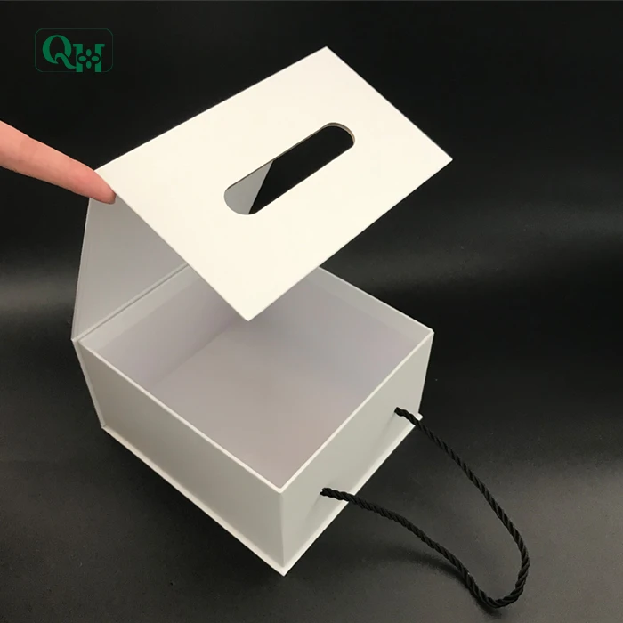 
Custom Luxury White Cardboard Paper Knitting Hat Box Gift Packaging With Nylon Handle 