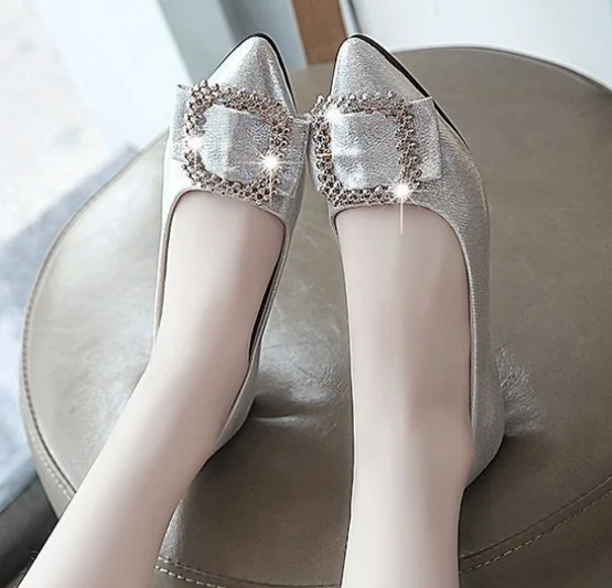 
2021 Fashion elegant lady daily wear flat women casual shoes 
