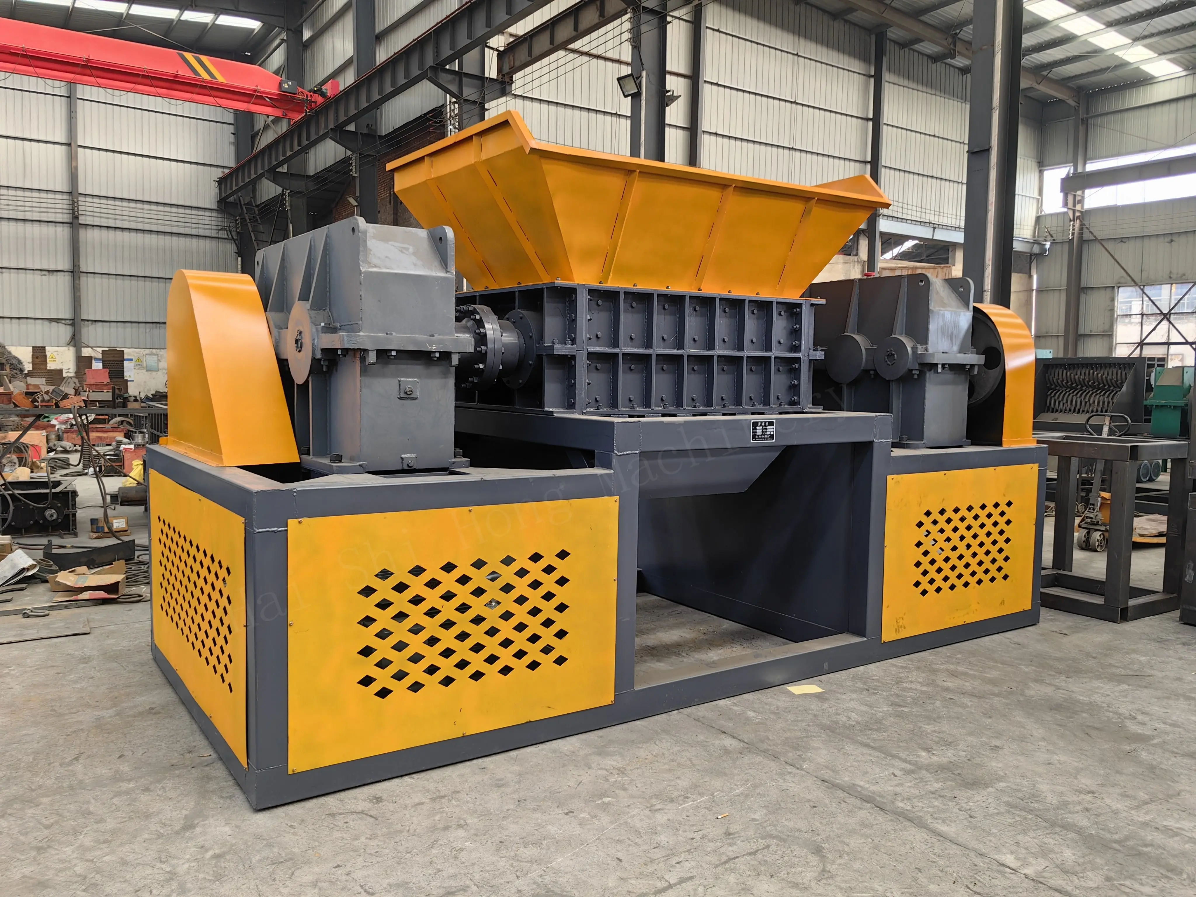 Automatic twin-shaft wood pallet wood garden tree shredder shredder machine for shredding wood