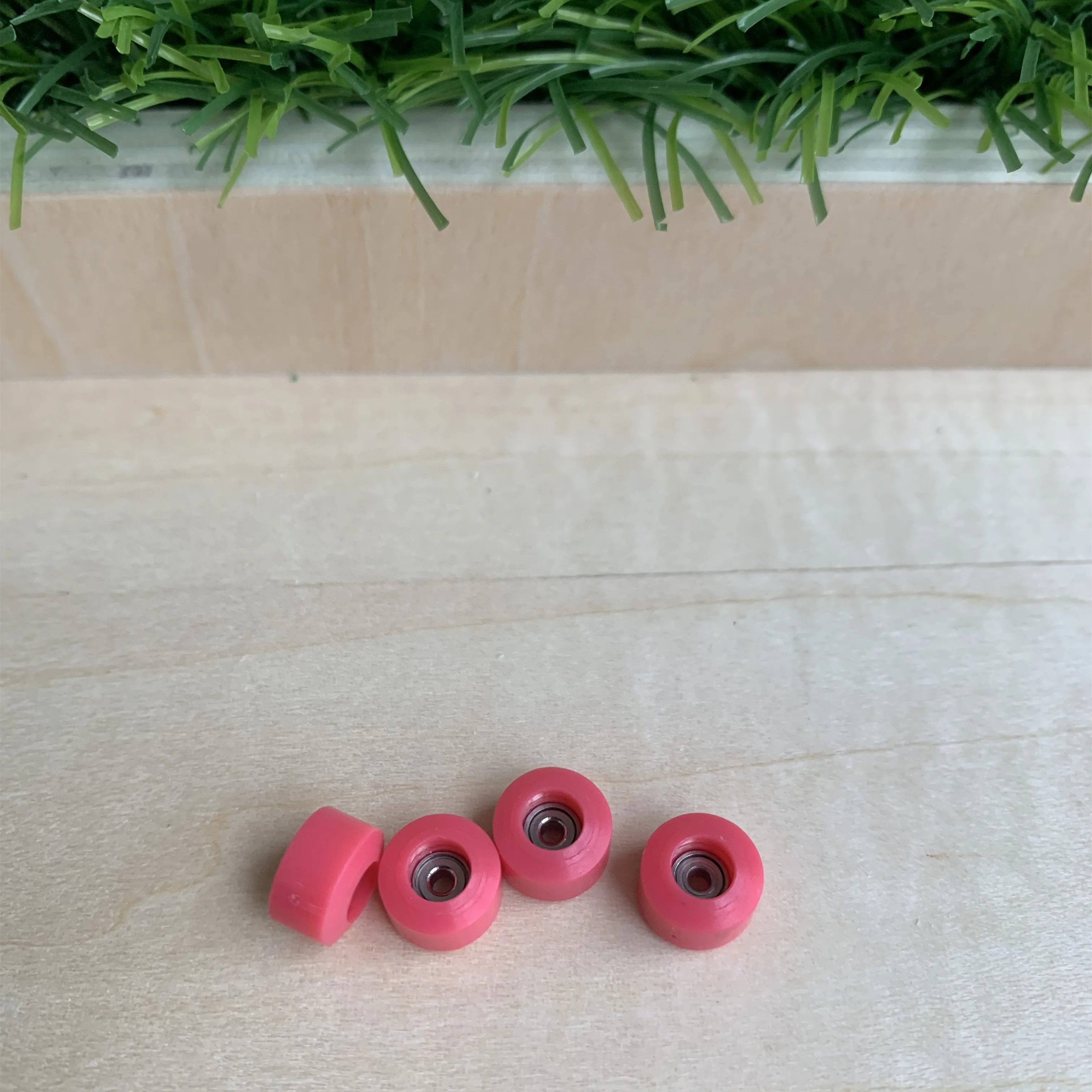 High speed bearing finger skateboard wheels fingerboard wheels