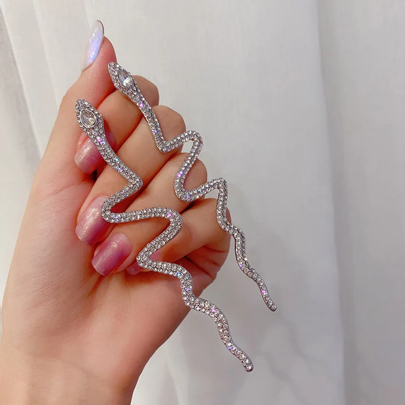 New Arrival Zirconia Diamond Snake Shaped Earrings Hot Selling Personalized Snake Earrings Long Silver Snake Dangle Earrings