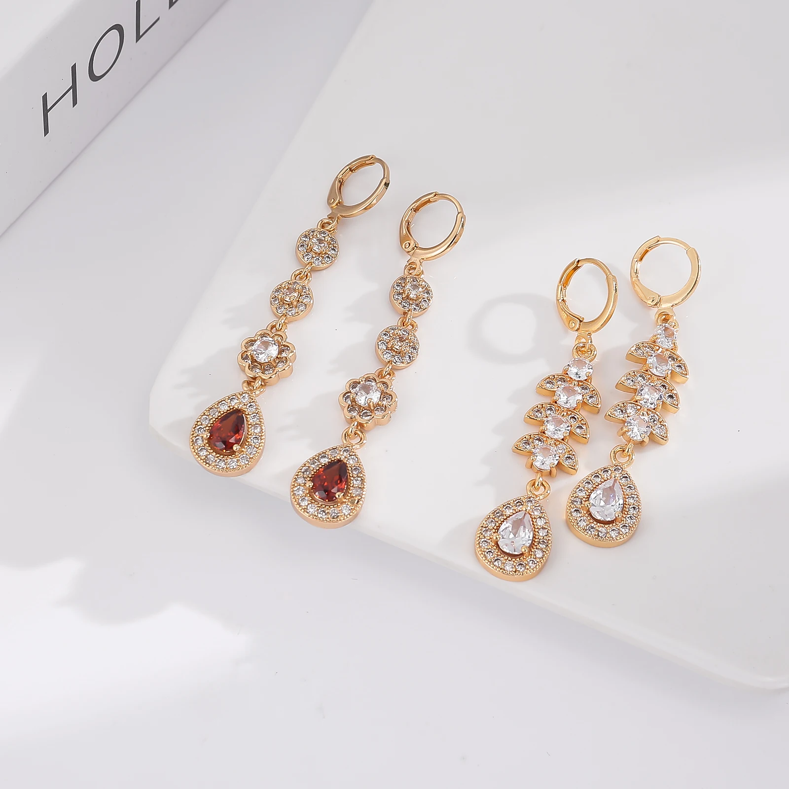 Fashion Cute Brass Diamond Earrings 18k Plated Huggie Hoop Zircon Jewelry Custom Gold Earring For Women