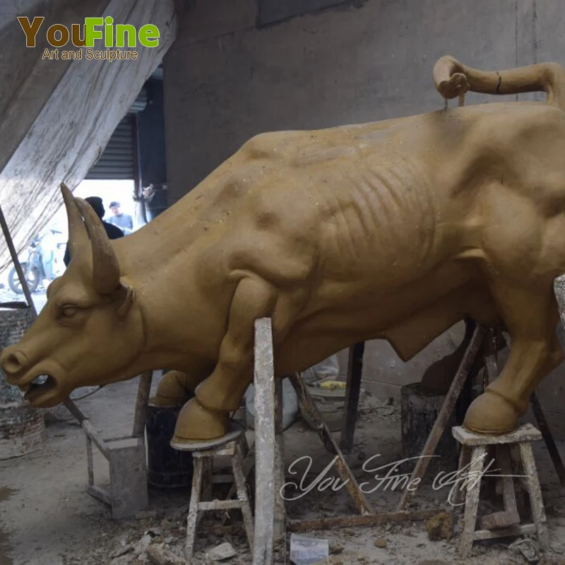 Outdoor Animal Charging Bull Large Bronze Bull sculpture