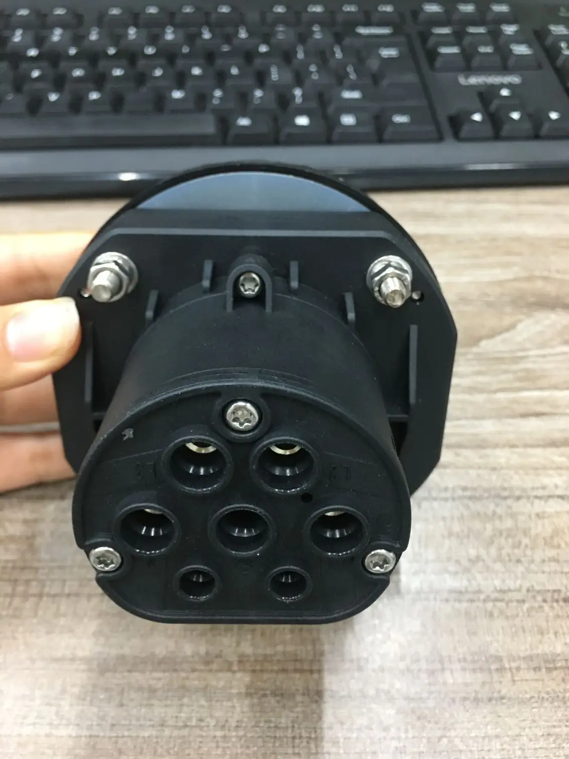 32a shutter socket IEC 62196 Type 2 inlet 22kw EV Connector Socket Car Power female Socket for electric charger