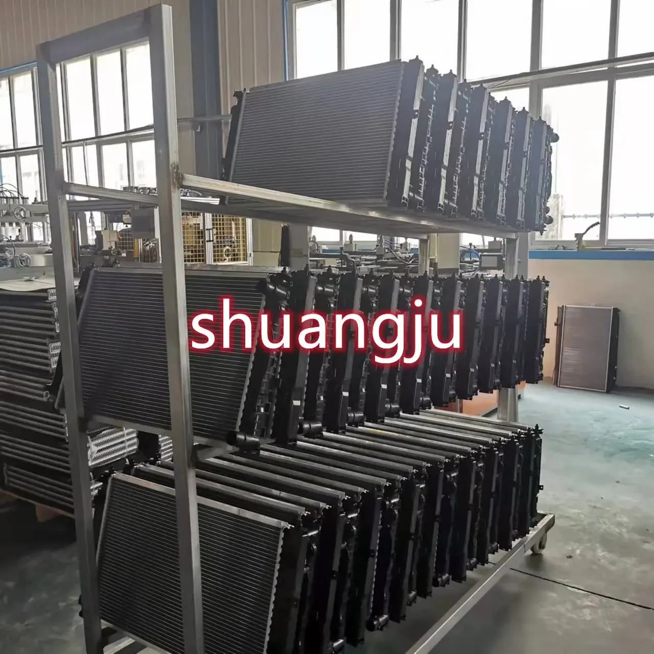 Factory Price Cooling system Parts Auto Truck Radiator for NG 90 17 TONS MT 87-96 AT OEM 6525011601
