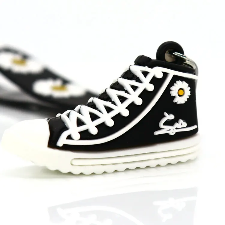 Hot Sell PVC Sneaker Shoes Keychain Custom Mini 3d Basketball Shoes Keychain PVC Rubber Men