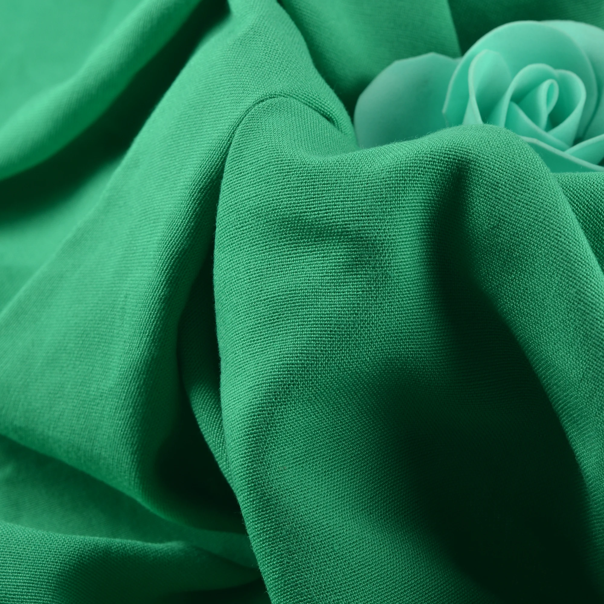 In-stock 170GSM woven plain 100% Viscose rayon fabric textiles for breathable clothing shirt Hanfu fabric