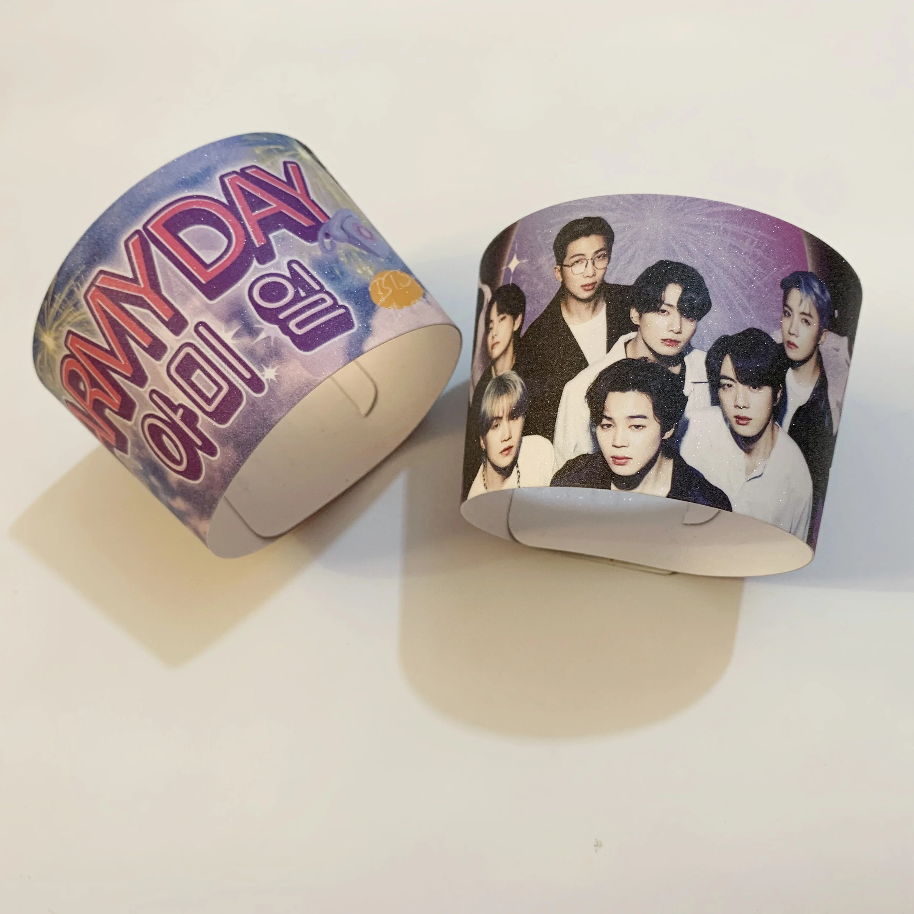 Wholesale K-pop high quality low MOQ holographic cupsleeve flat paper custom printing glitter cupsleeve cup sleeves for event