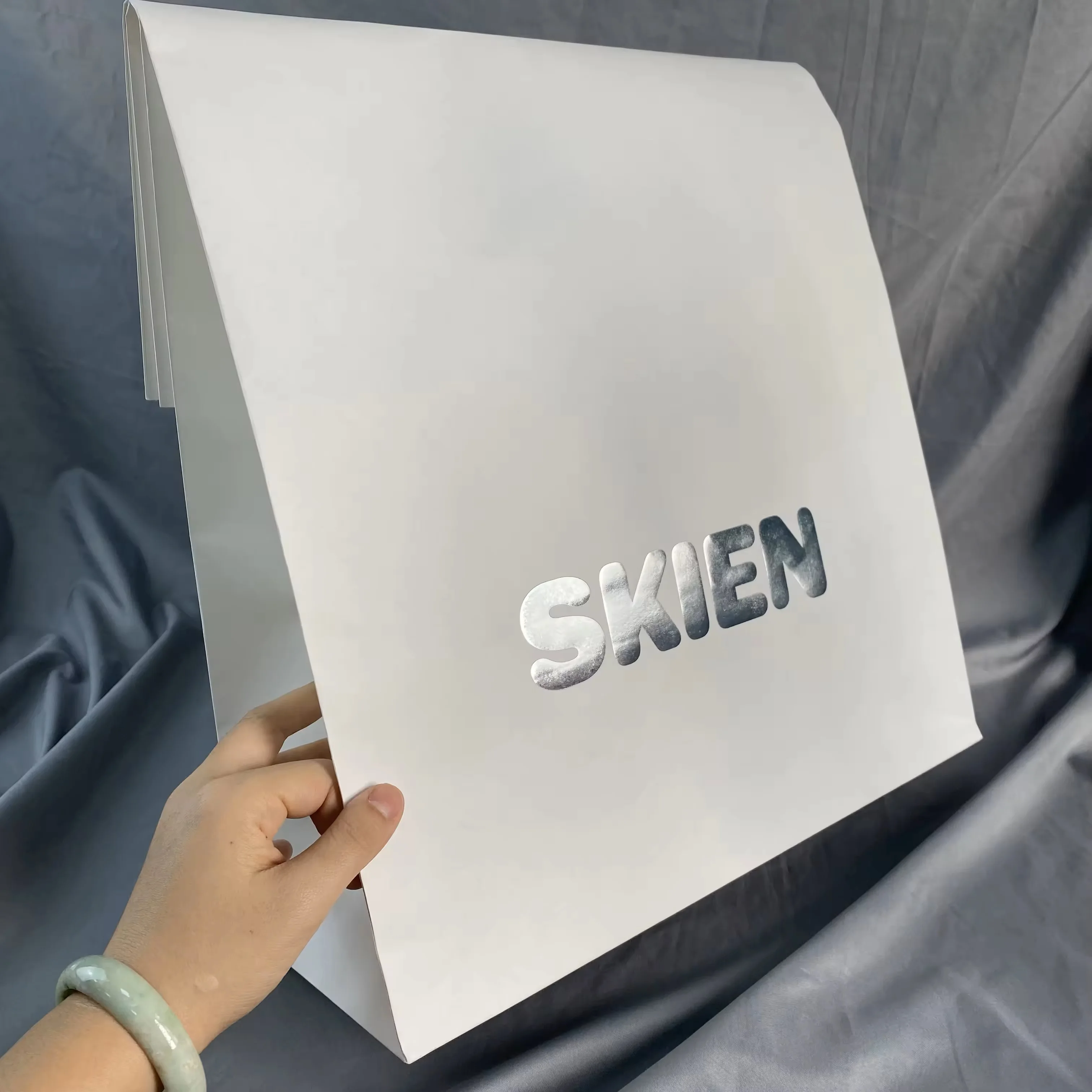 Kraft Shopping Delivery Bag with Sticker 100% Recyclable Environmental Friendly Custom Logo Kraft Paper Mailer Bag Envelope Bag